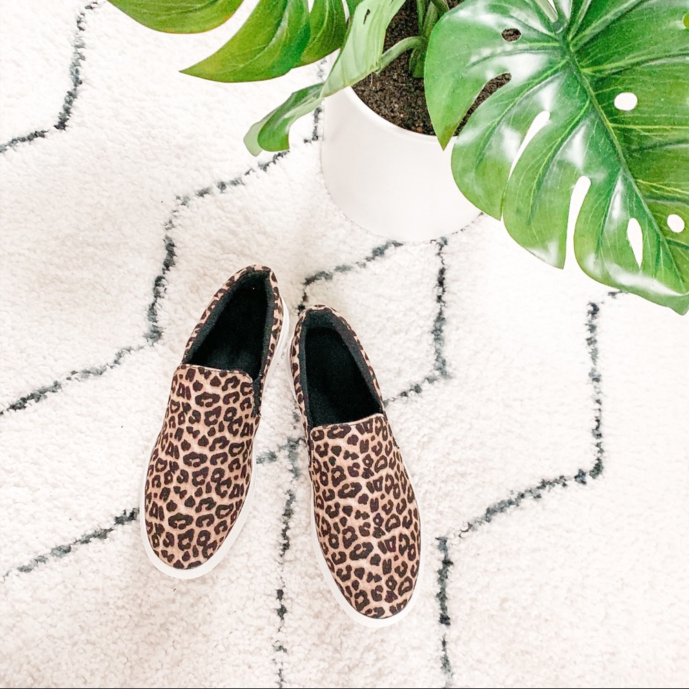 RESTOCKED✨ leopard print sneakers slipon platform - Picture 3 of 3